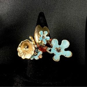 Jaw Dropping Unique Gold Ring With Whimsical Accents